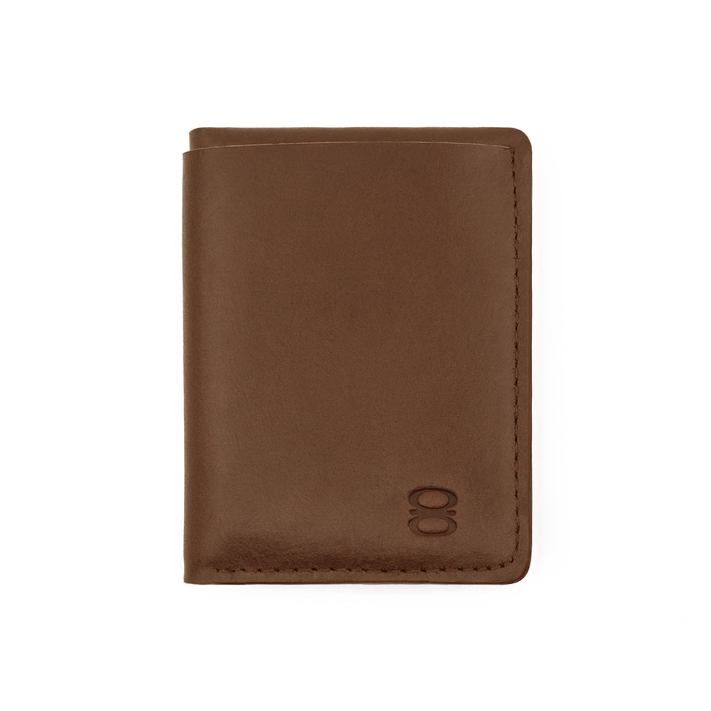 Brown leather wallet by Draft-8 – minimalist bifold card holder front view

