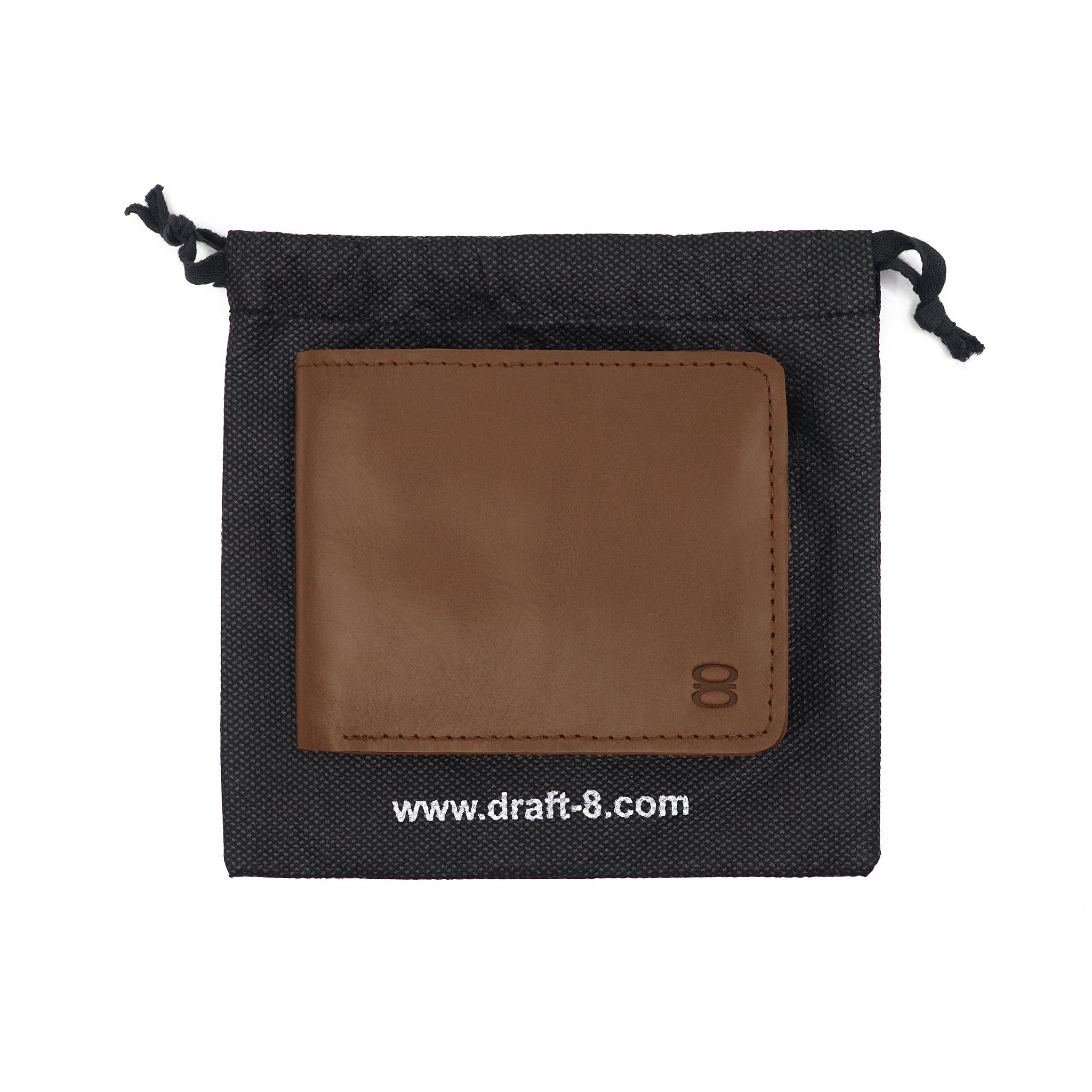 Premium packaging pouch for vegetable-tanned leather wallet by Draft-8, featuring sustainable materials and minimalist branding.
