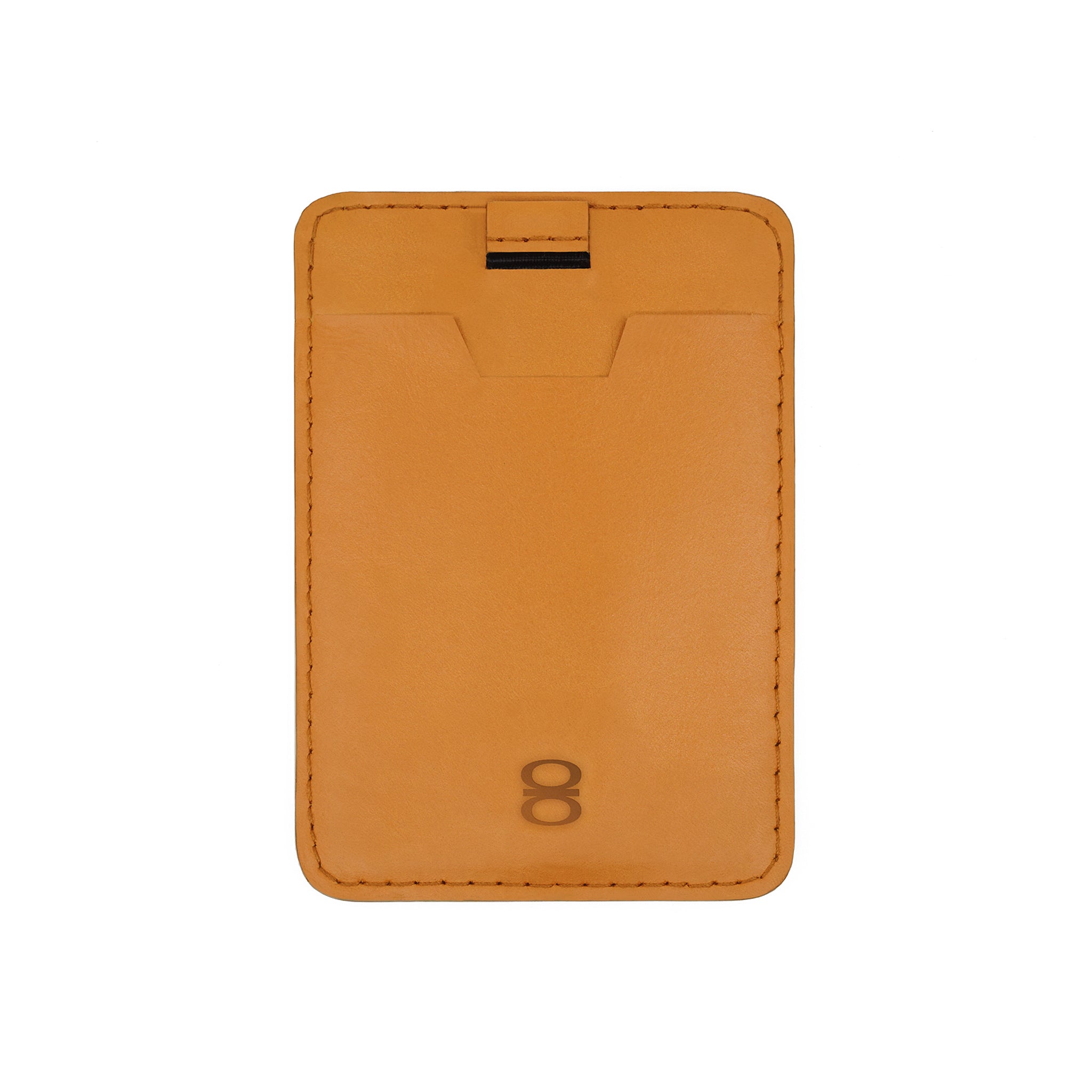 Minimalist front view of the Draft-8 SIDE card holder in camel vegetable-tanned leather, with signature embossed logo. Elegant slim wallet design made in premium full-grain leather.
